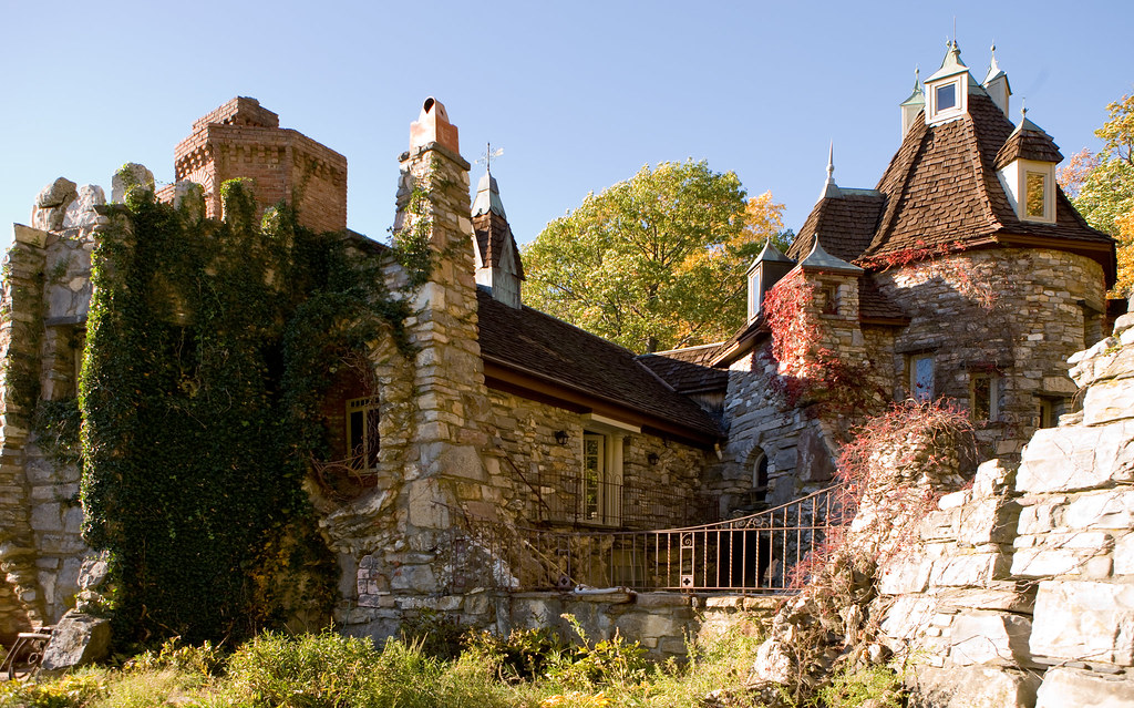 Wing's Castle Wing's castle was built by artist Peter Wing… Flickr