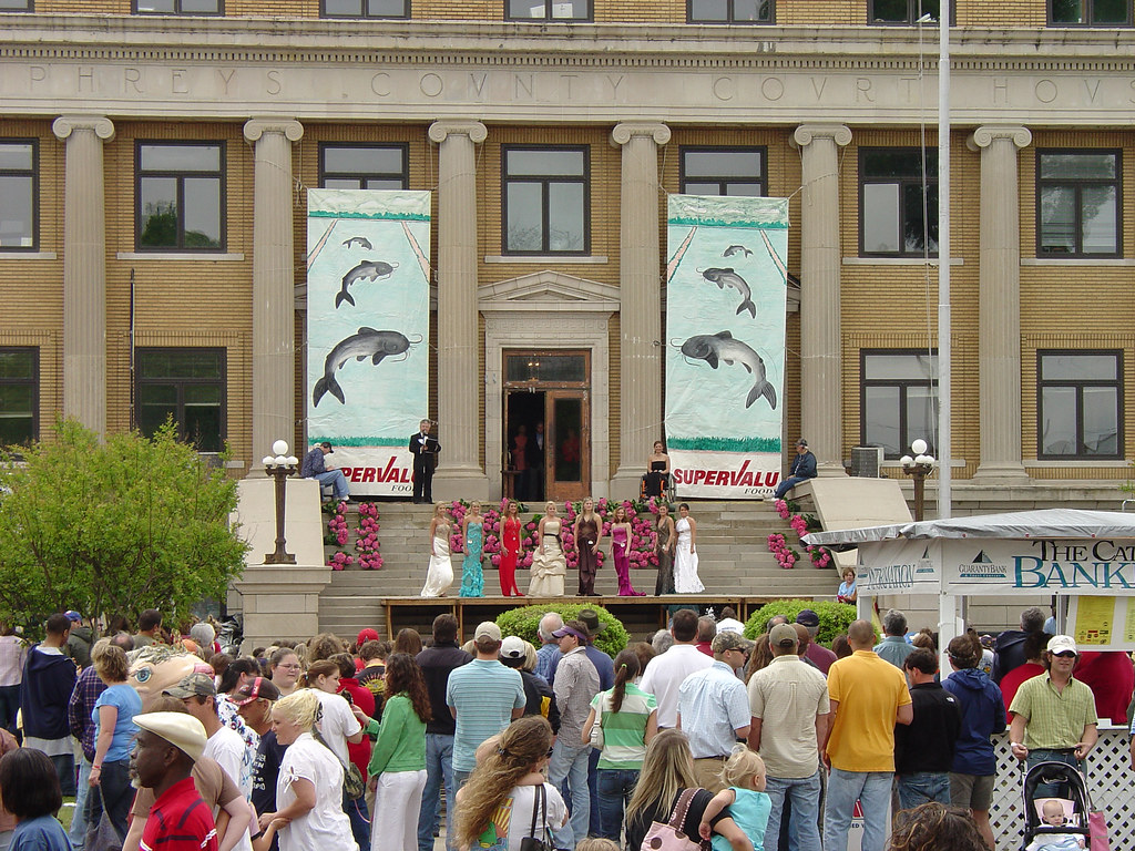 World Catfish Festival 2007 Each April at the World Catfis… Flickr