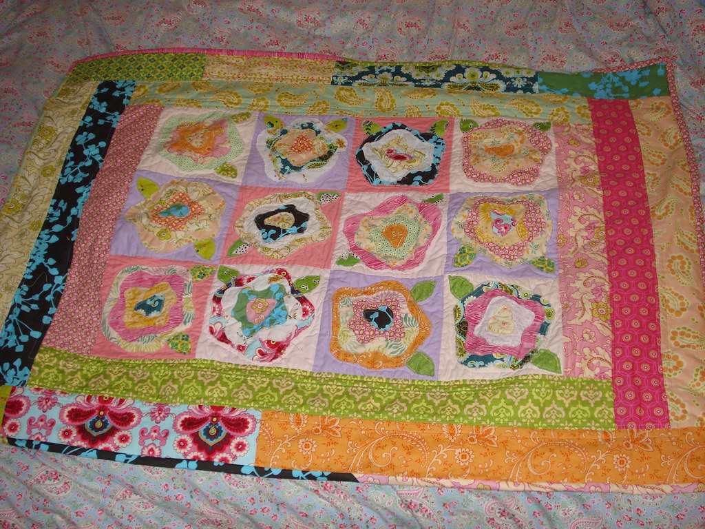 french roses quilt is done! Pattern French Roses from Qui… Flickr