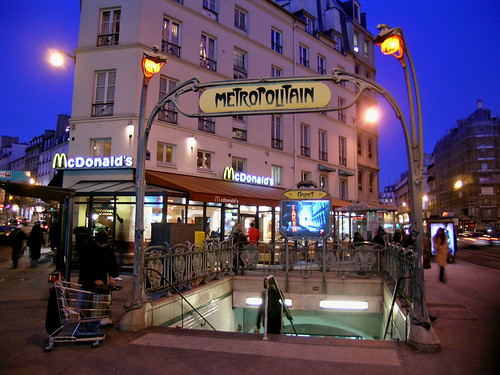 McDonald's Cadet Paris (France) A marriage between RATP … Flickr