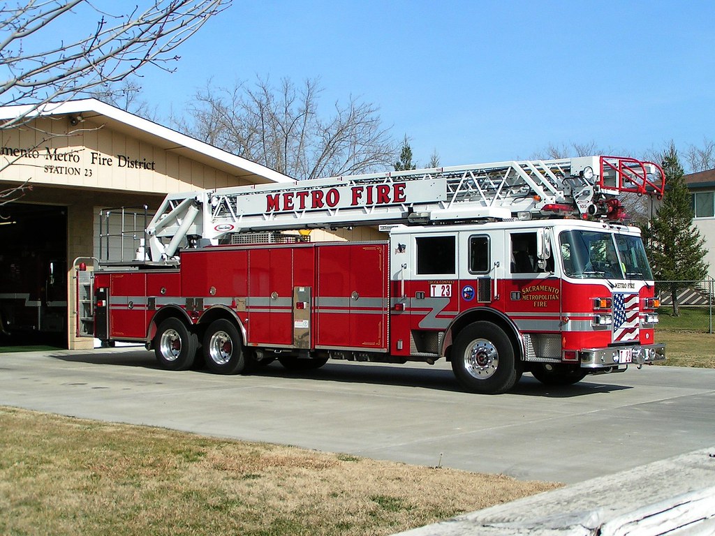 Sacramento Metro FD Truck 23 Sacramento Metropolitan Fi… Flickr
