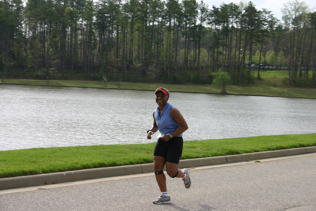 Lenora enjoying her race Commonwealth Sports Medicine Flickr