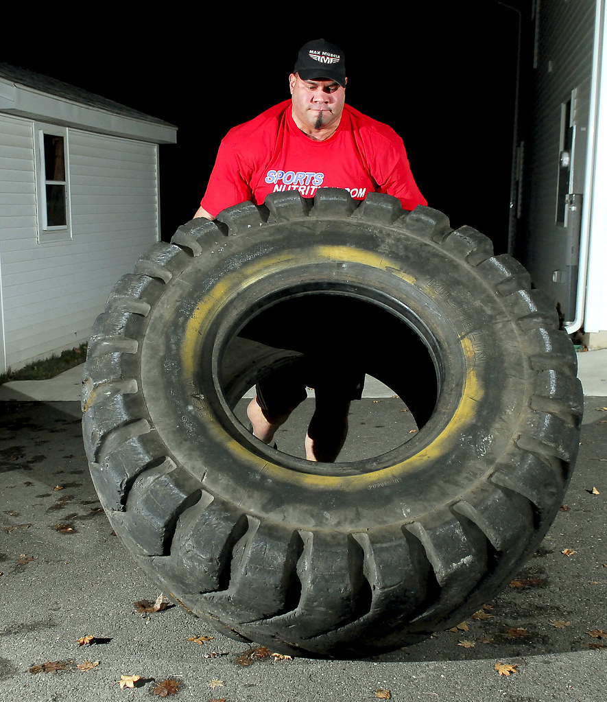 0110_BRI_A_strongman_1678.jpg Strongman Tom McClure flips … Flickr