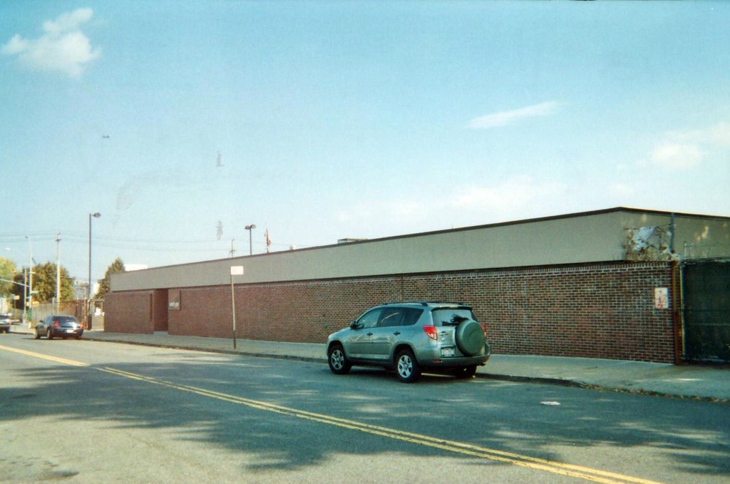 Bronx Verizon Garage Zerega & Haviland Verizon Garage Z… Flickr