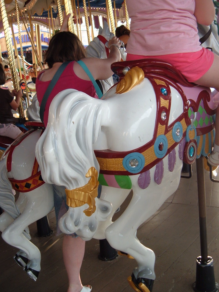 Cinderella's Horse on Carousel at Magic Kingdom Walt Disne… Flickr