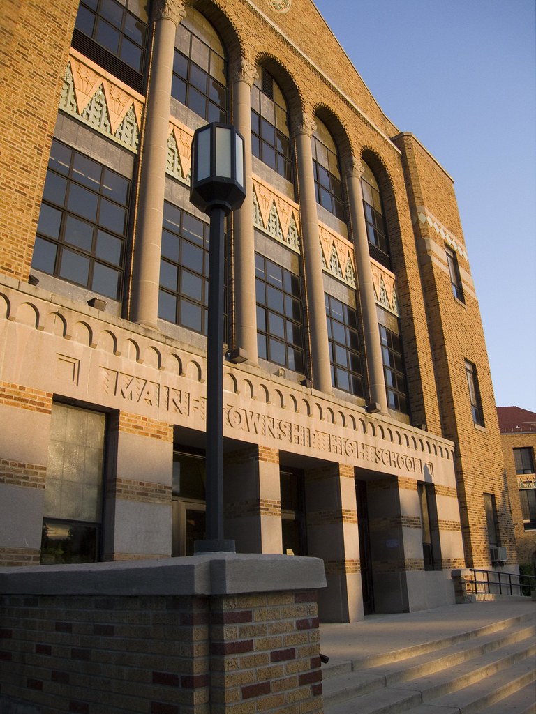 Maine East High School Maine Township High School East Flickr