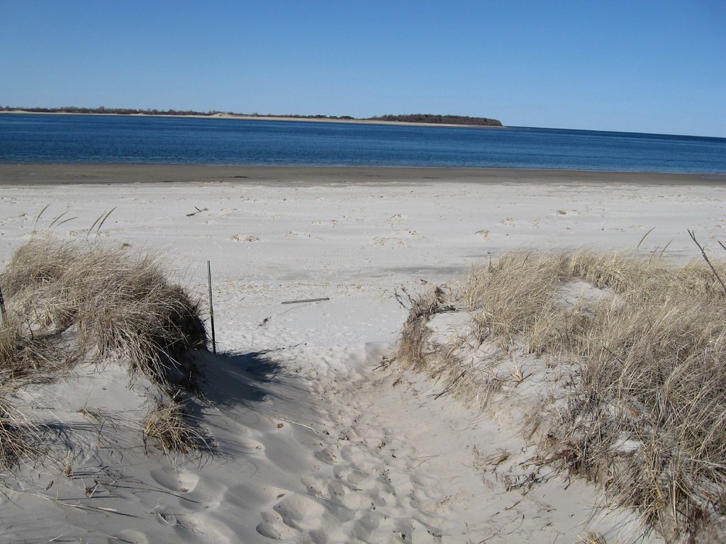 Steep Hill Beach, Ipswich A nice way to spend Easter Sunda… Flickr