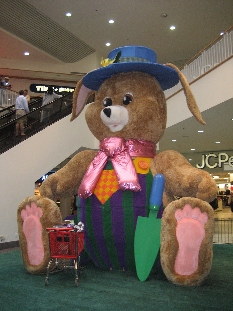 Giant Bunny Springfield Mall. VA mxul Chris Flickr