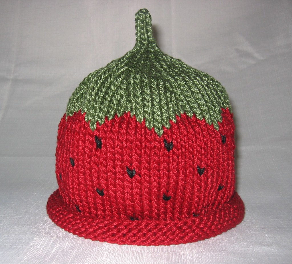 Strawberry Hat Hand Knit Strawberry Hat using Classic Elit… Flickr