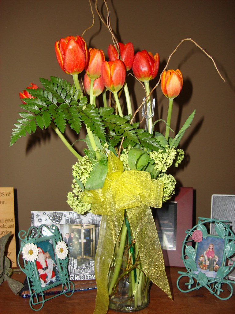 Tulips from Lisa Pretty flowers that Lisa was happy to hav… Flickr