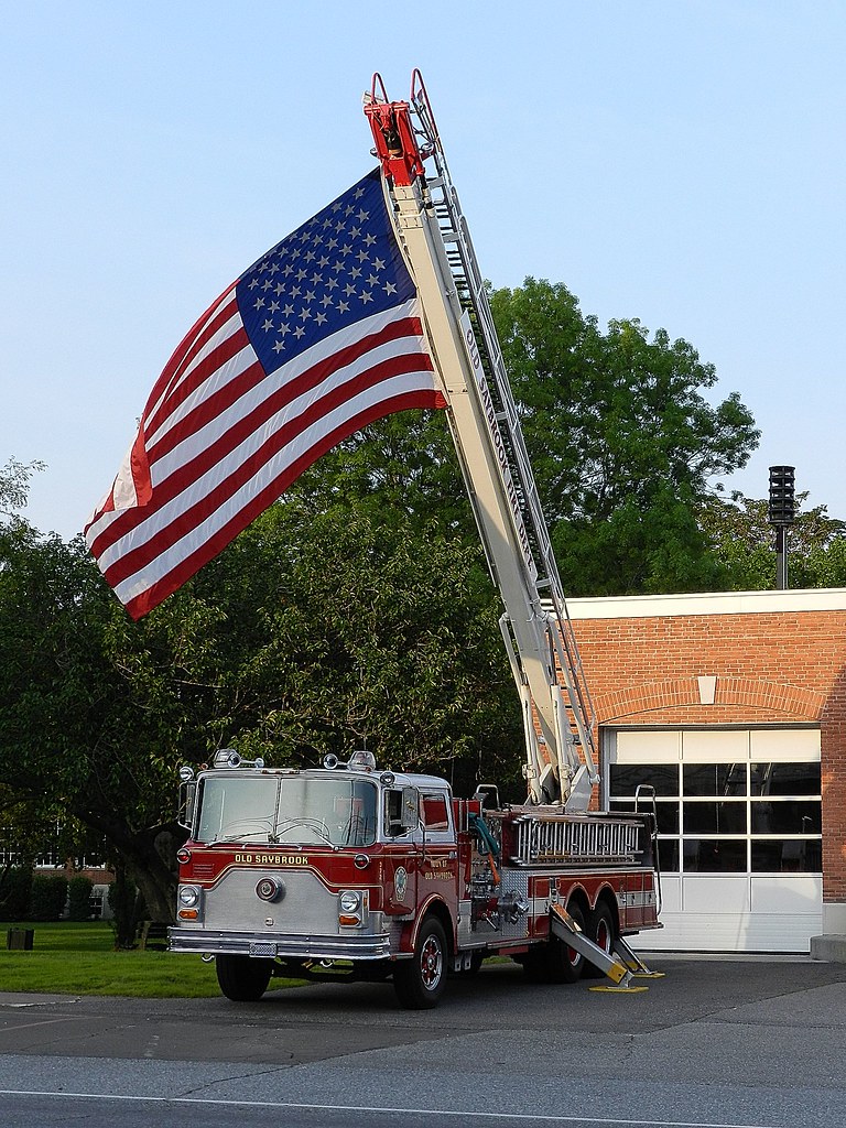 Fire Engine and Flag Old Saybrook Fire Department waved a … Flickr