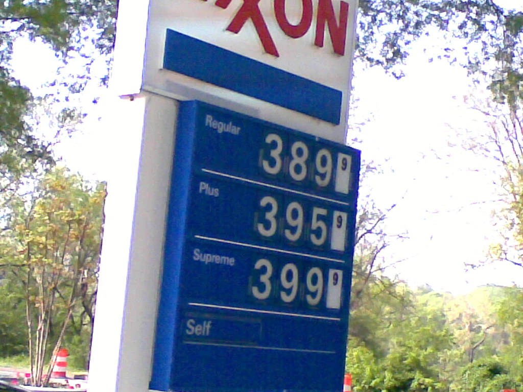 Gas prices At the gas station by the Watergate, Virginia A… Flickr