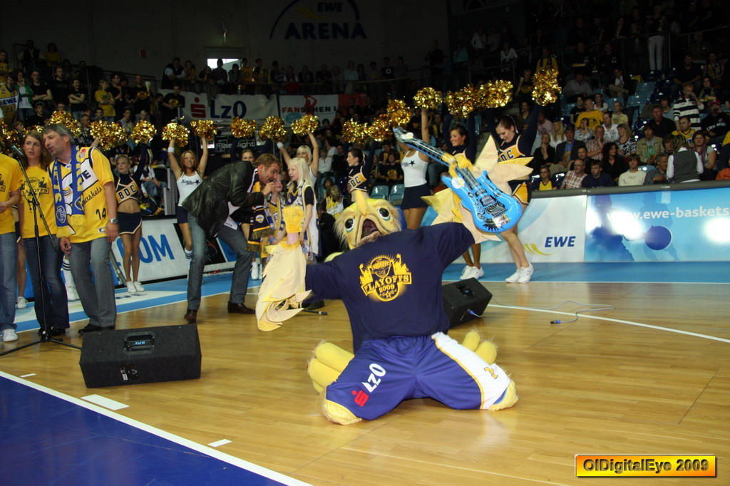 oldenburg EWE BASKETS vs SKYLINERS FRANKFURT foto by OlDig… Flickr