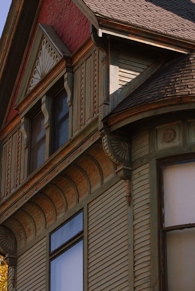 Victorian Home In Bay City Details of an old house in Bay … Flickr
