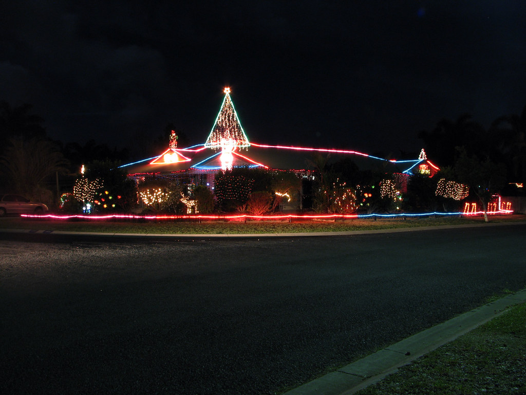 Christmas Lights One More House. Christmas 2007 Cairns Flickr