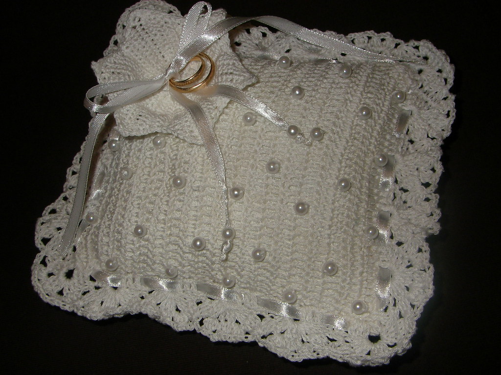 crochet wedding ring pillow kriuks212 Flickr