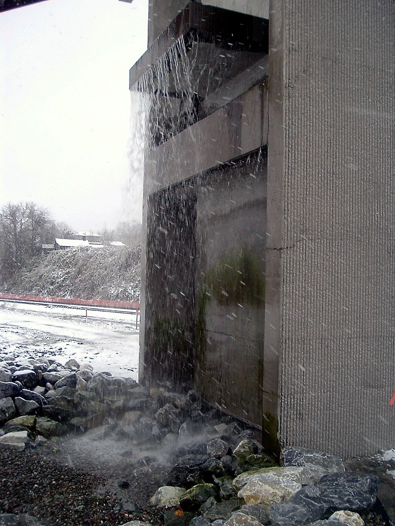 lowell snow '07 022 The new waterfall at Lowell Riverfront… Flickr