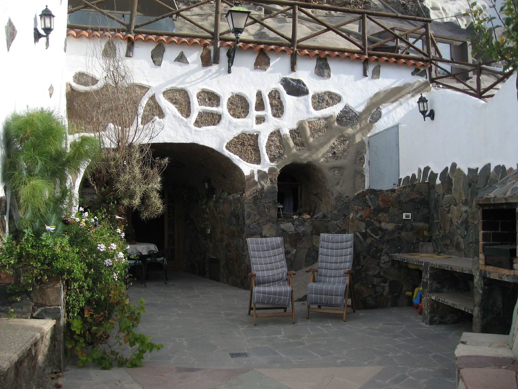 Gran Canaria 31 cave house front Helen Toomik Flickr