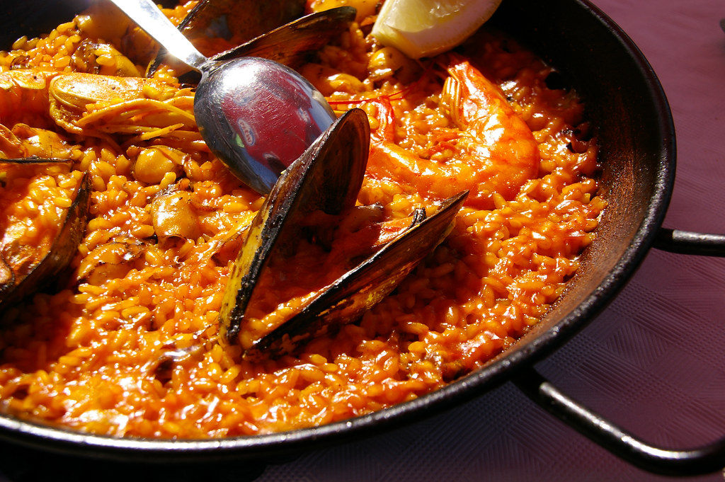 ¡Paella! The best paella of the land, in a little village … Flickr