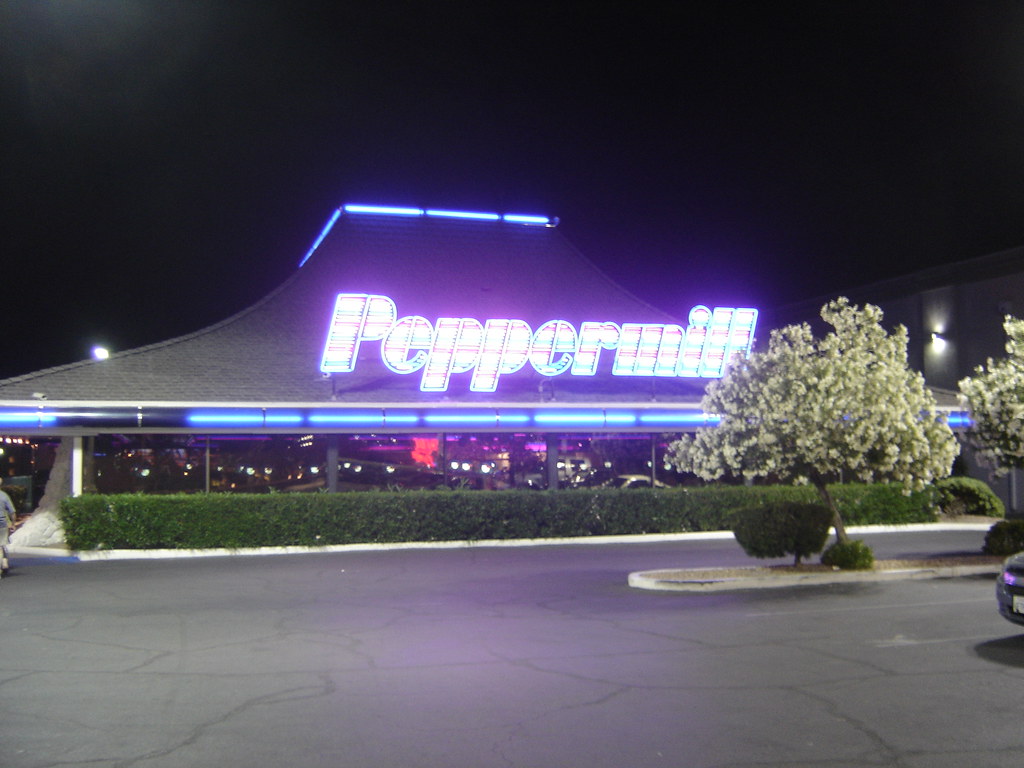 Flickriver Photoset 'The Peppermill Restaurant Las Vegas' by stevesobczuk