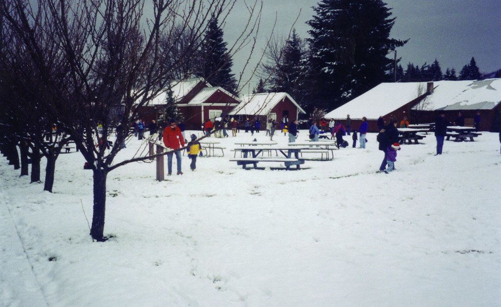 Parkdale Oregon This was taken in December 2002. Take a lo… Flickr