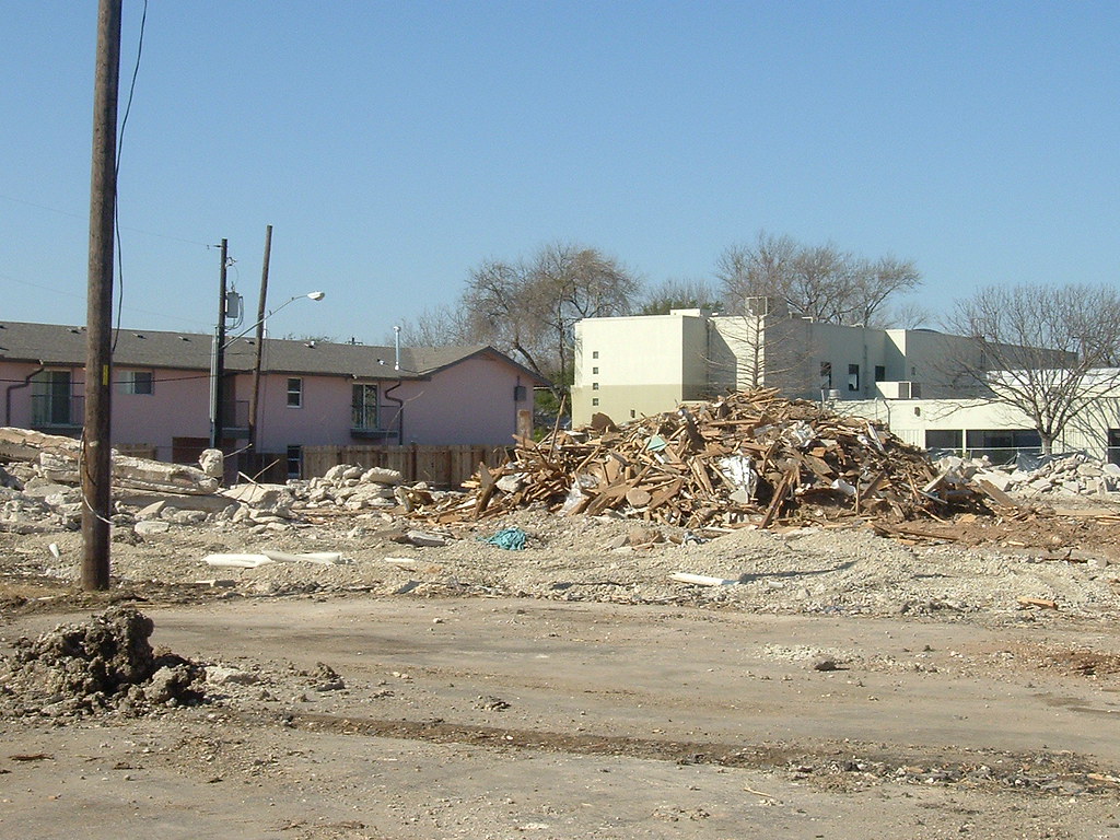 Stoneridge Apartments Stoneridge Apartments, facing southw… Flickr