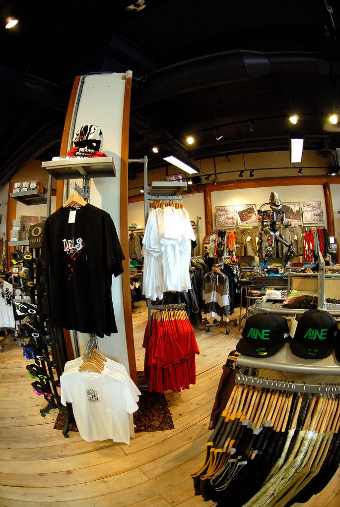 Garbanzo Bike and Bean Bike shop at the bottom of the Whis… Flickr