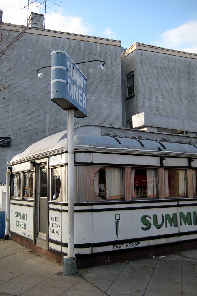 NJ Summit Summit Diner The Summit Diner, located on the… Flickr