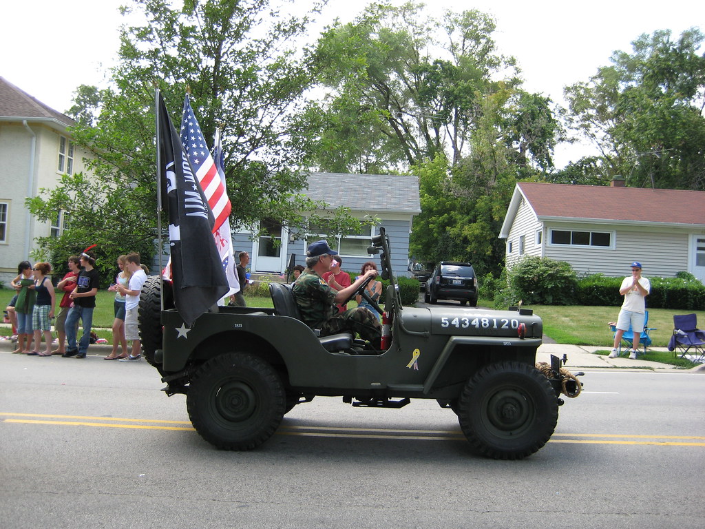 1940 Willys Jeep Vets in the July 4th Parade in Jeep numbe… Flickr