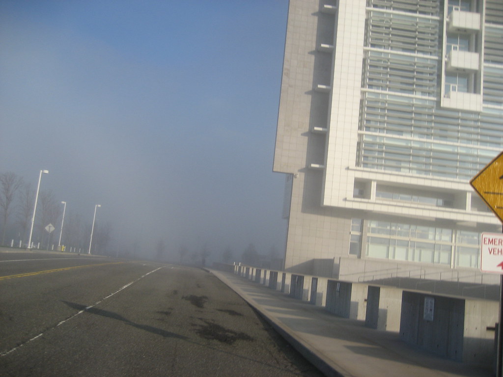 EDNY Courthouse in the fog D'Amato Federal Courthouse, Cen… Flickr