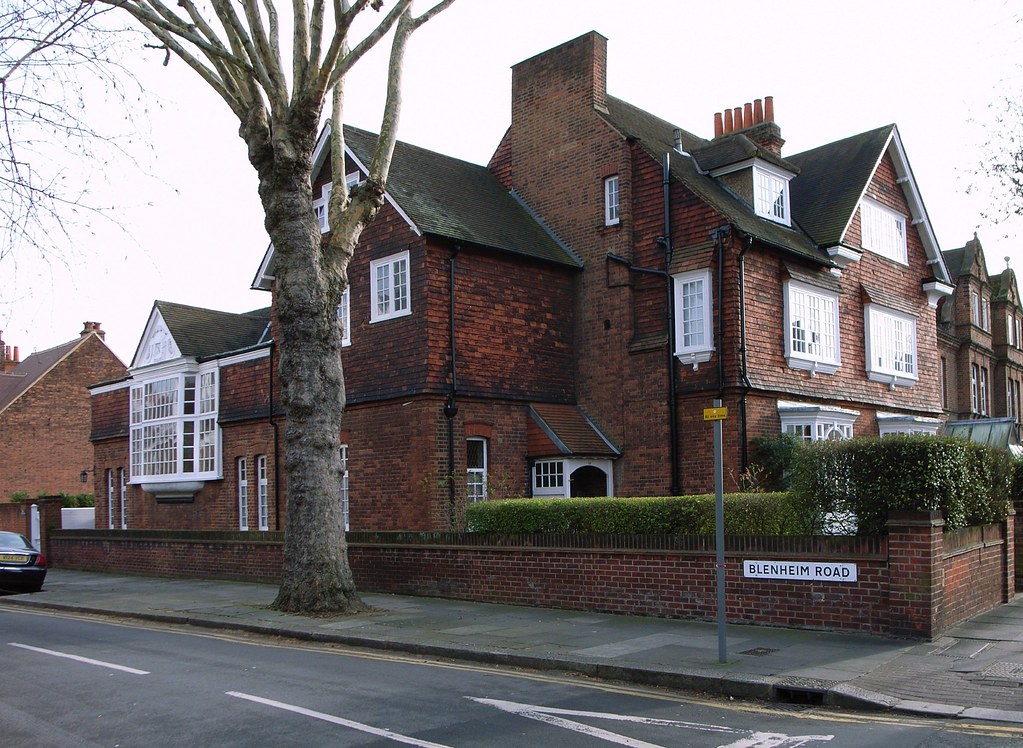 36 Blenheim Road 36 Blenheim Road (1879), Bedford Park, Lo… Flickr