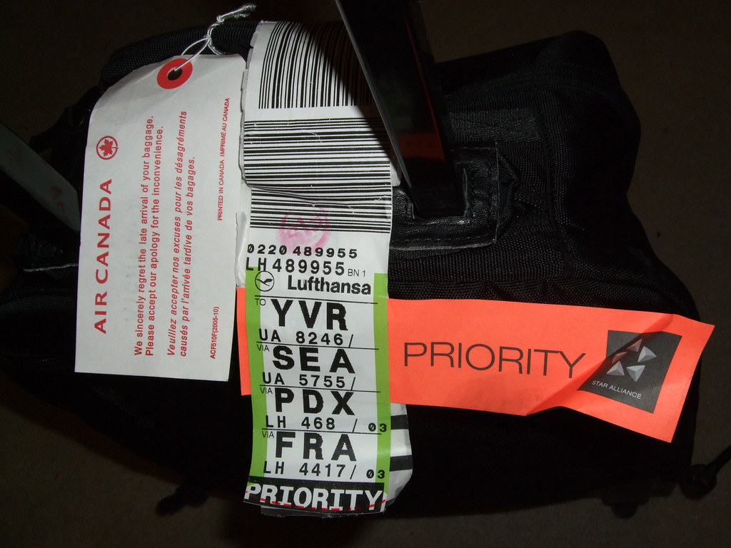 AC AIR CANADA LOST MY BAGGAGE AGAIN 700V (^_) [MARK'N MARKUS