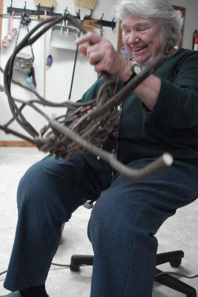 Kudzu basketry with Regina Hines HappyGoCrafty Flickr