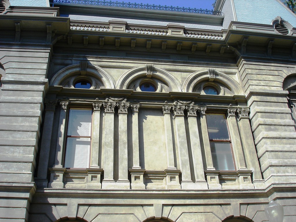 Villard Hall. Eugene Oregon. August 29 2007. Dan Haneckow Flickr