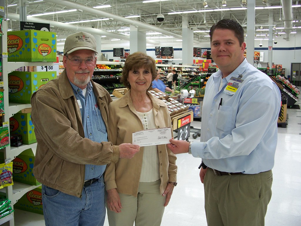 WalMart Thanks for your donation! 8thstreetmission Flickr