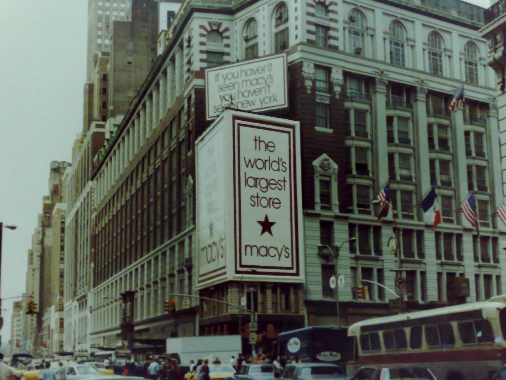 Macy's 1981 The World's Largest Store! Not too sure if tha… Flickr