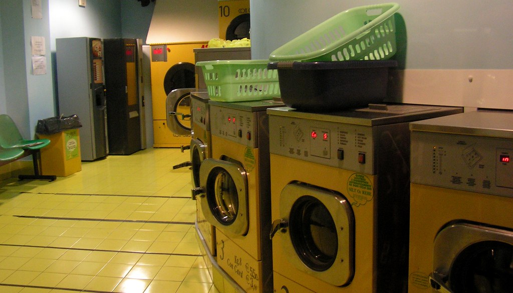 Late night laundromat in venice Aidan McMichael Flickr