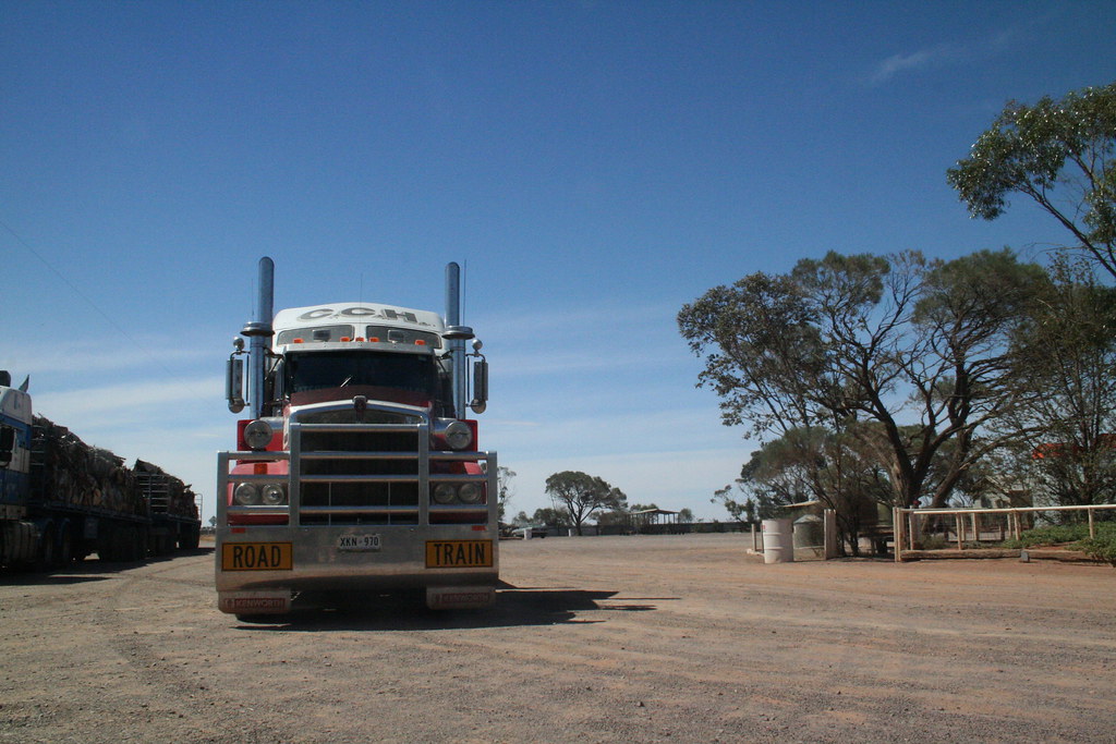 Adelaide to Coober Pedy (12.12.07) Australia Road Train Flickr