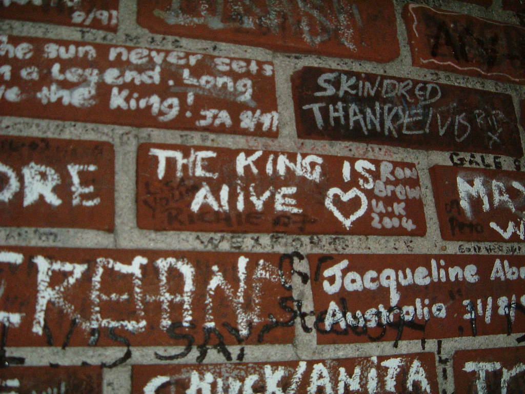 Graceland wall graffiti Susie Flickr