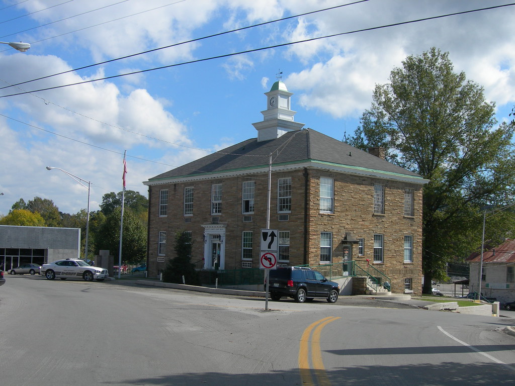 Pickett County Court House Byrdstown, Tennessee County mar… Flickr
