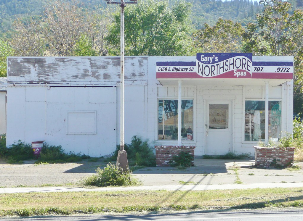 OLD GAS STATION LUCERNE CALIF 6th St. and Highway 20 Flickr