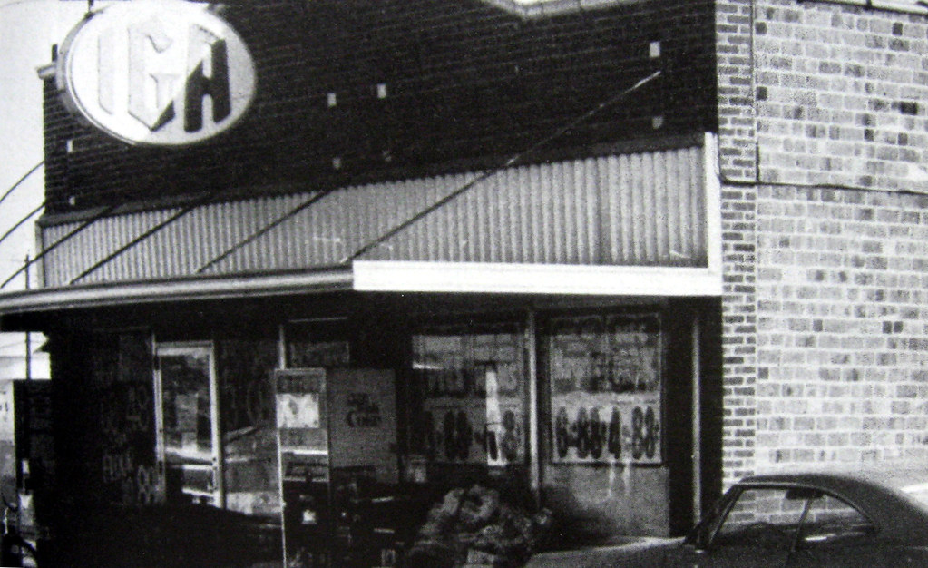 IGA in the '60s South Roxana, IL Charlie & Eva Jurjevich r… Flickr