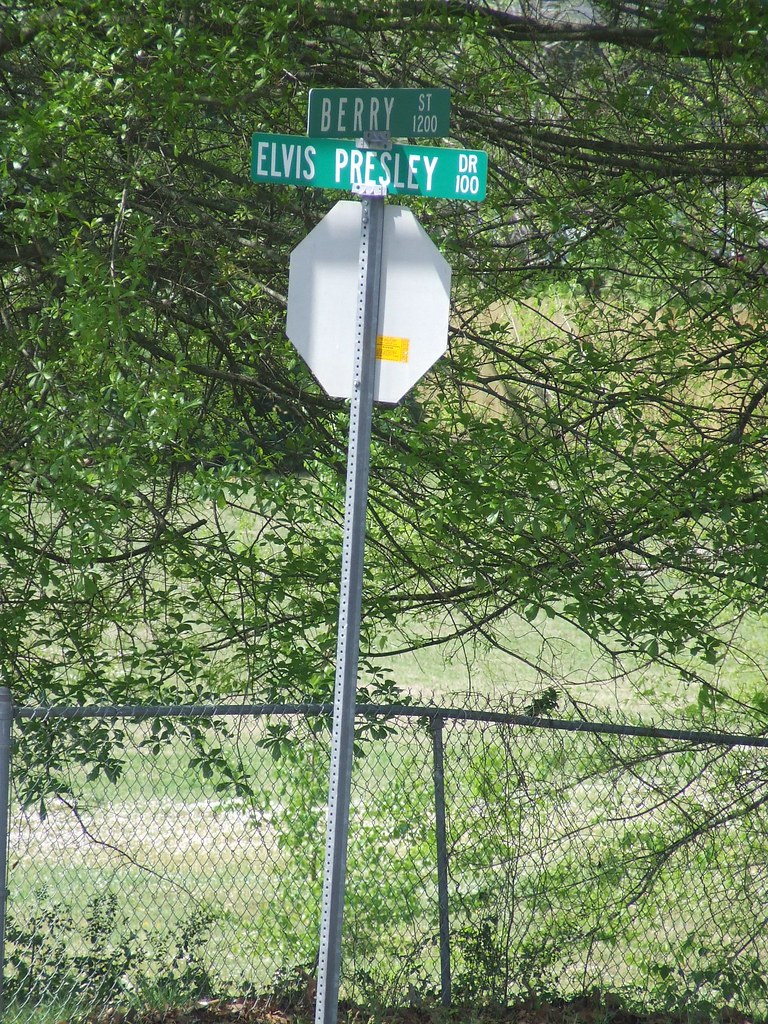 Elvis Presley Drive The original name is Old Saltillo Road… Flickr
