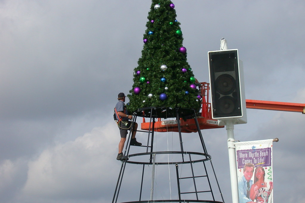 Big Christmas tree Broadway at the Beach Erin Nealey Flickr