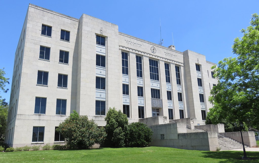 Brazoria County Courthouse (Angleton, Texas) This great Ar… Flickr