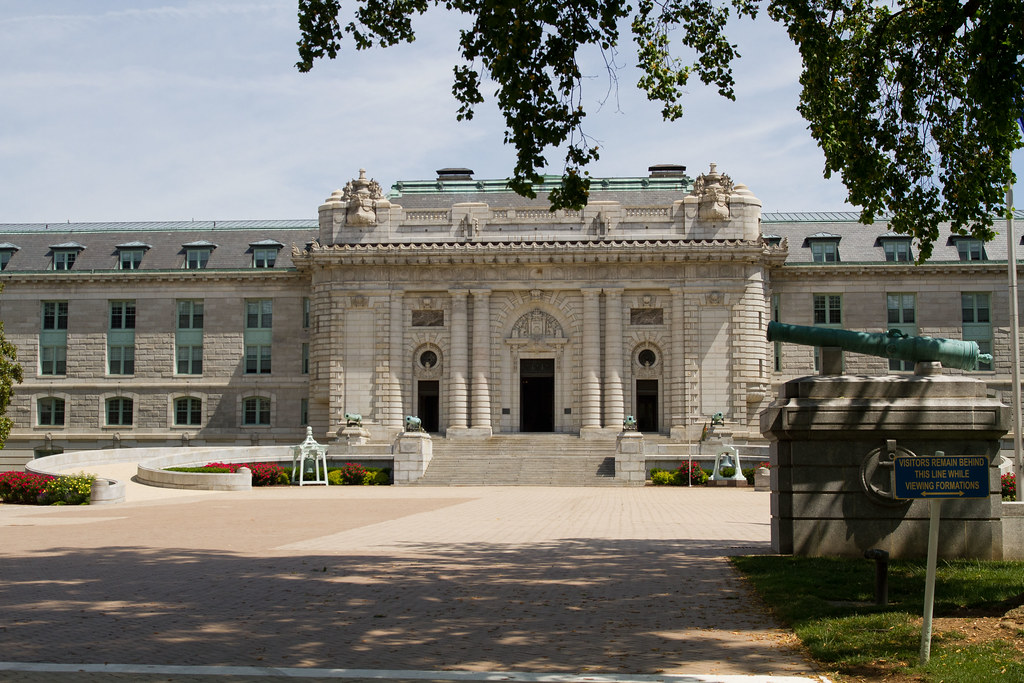 Bancroft Hall BLB07030 Flickr