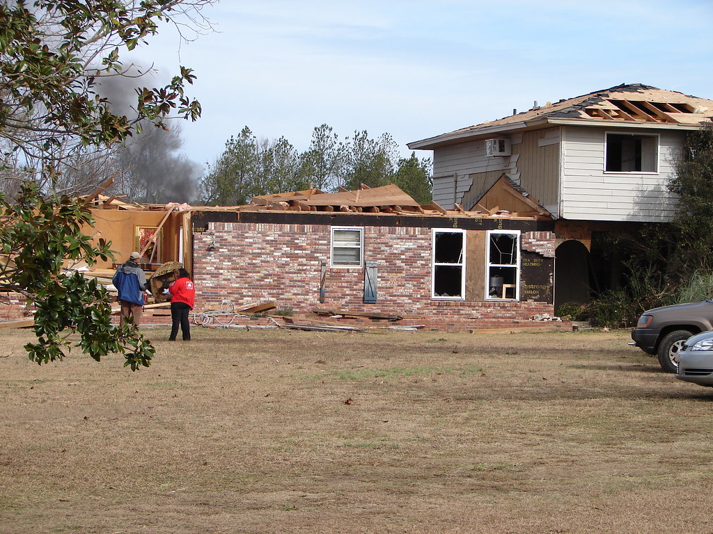 Caledonia Tornado 11208 016 Brian Smith1 Flickr