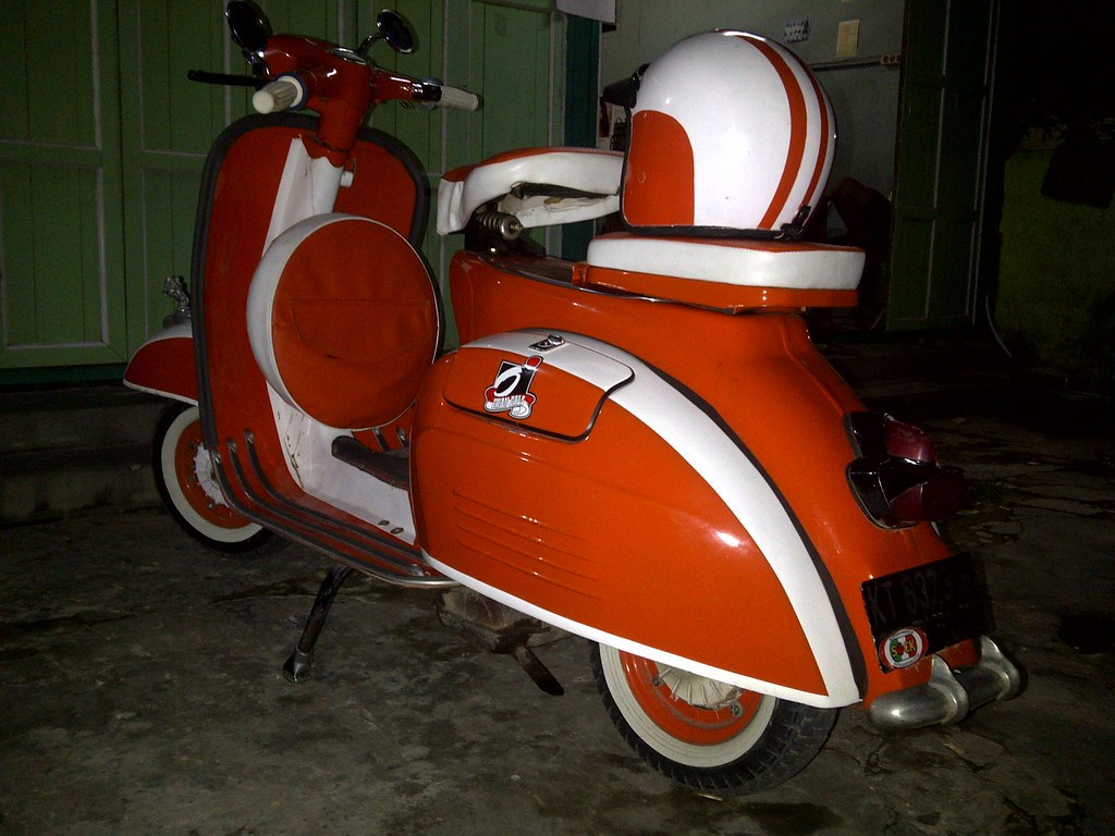 vespa super tahun 1974 scooter owners club kutai karte