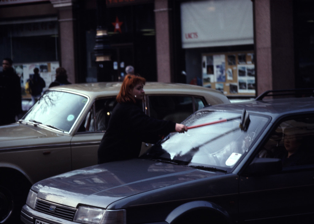 England 1992 (7513) London windshield washer in the t… Flickr