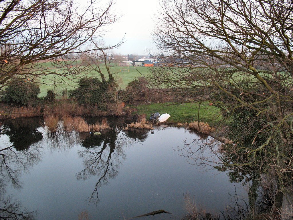 Ashford Middlesex trout farm Ashford Park school in the ba… Flickr